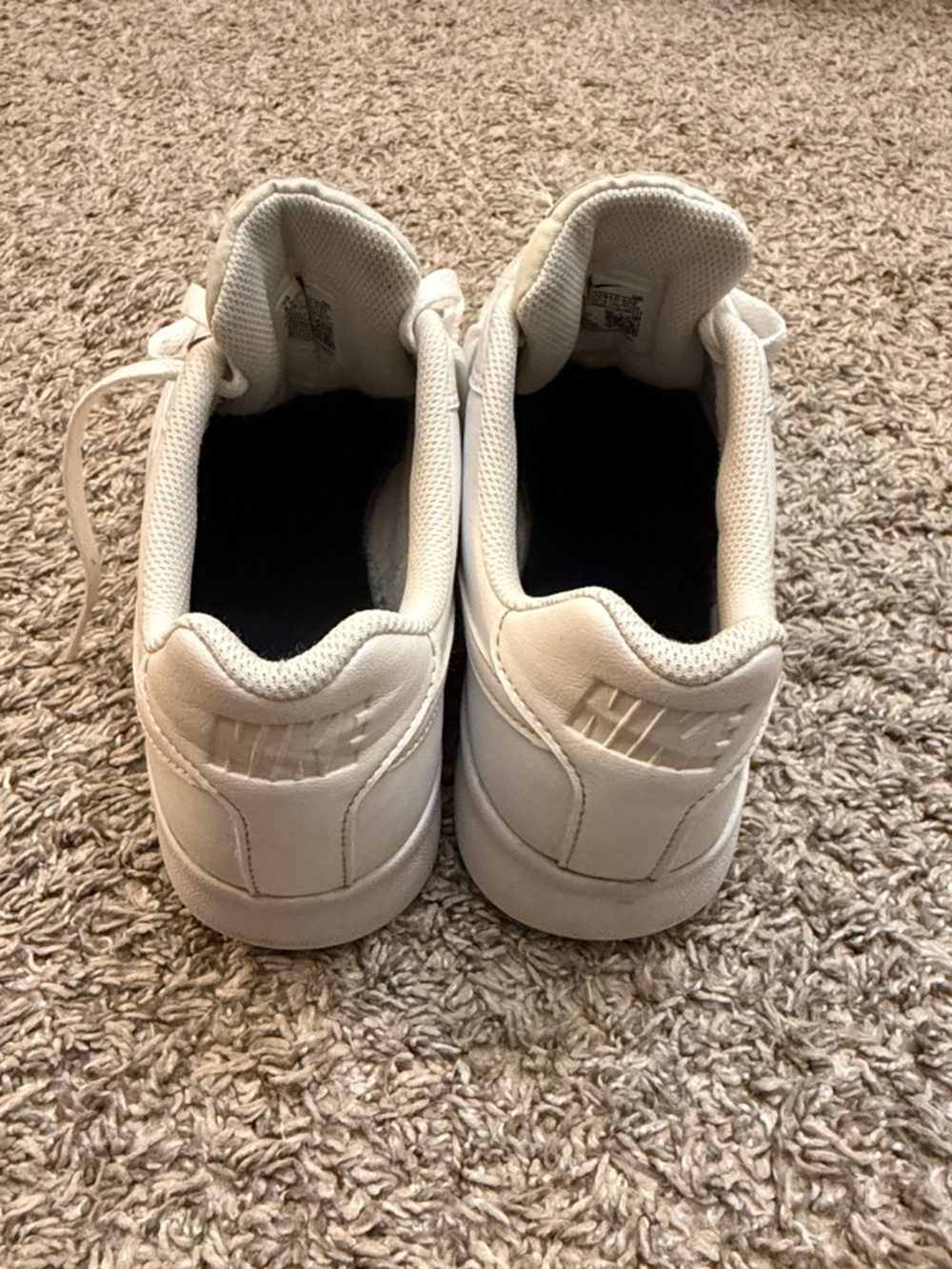 Nike White Low-Top Leather Sneakers - Picture 3 of 4